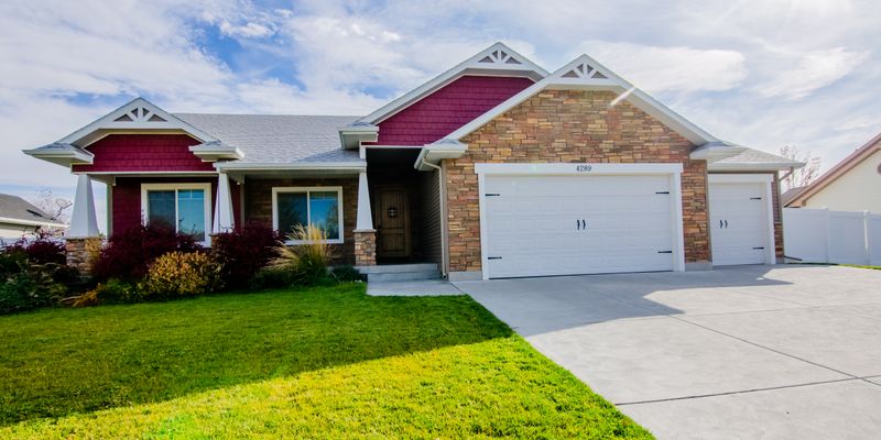 Idaho Falls House: 4289 Daytona Cir