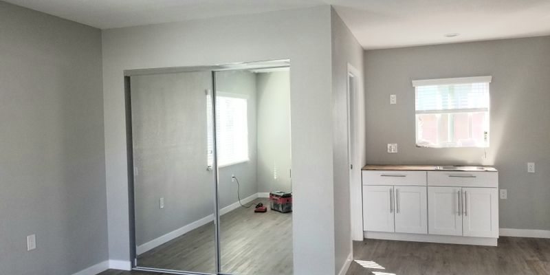 San Diego House: 5013 63rd St