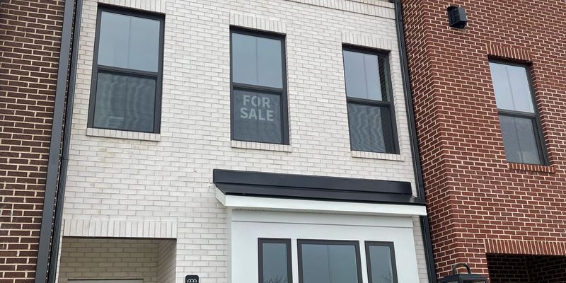 Midlothian Townhome: 236 Quiet Breeze Aly
