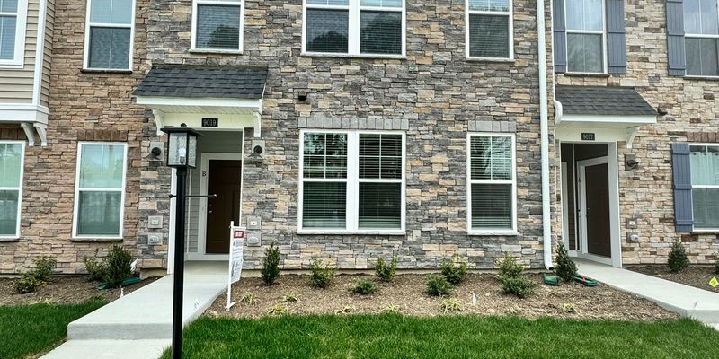 Glen Allen Townhome: 9011 Telegraph Rd