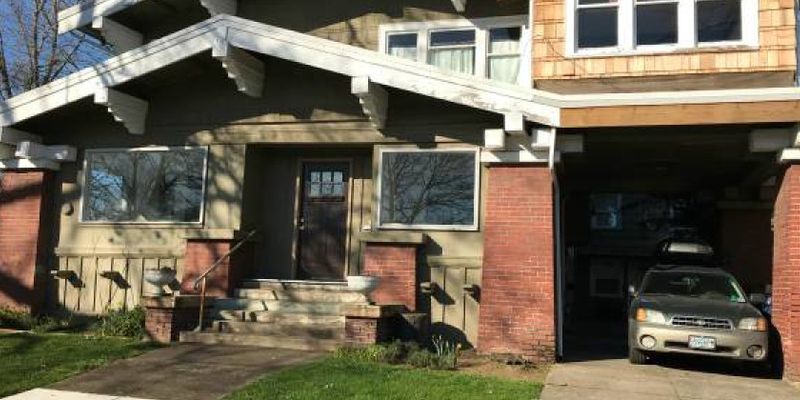 Eugene Apartment: 351 West 10th Avenue
