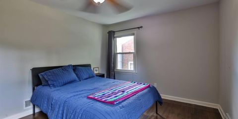 bed1.jpg