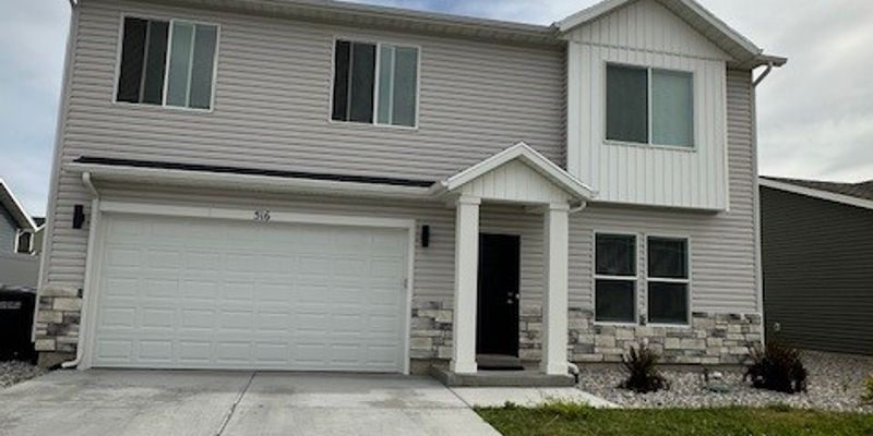 Logan House: 516 W 1150 N
