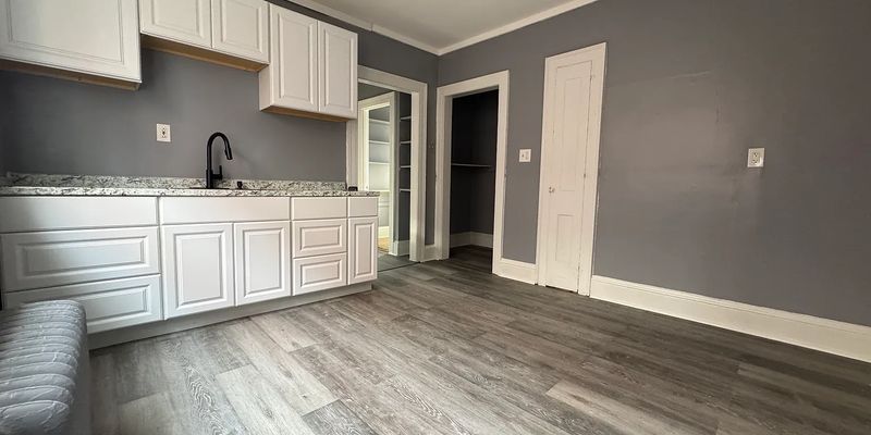 Hartford House: 1069 Capitol Ave