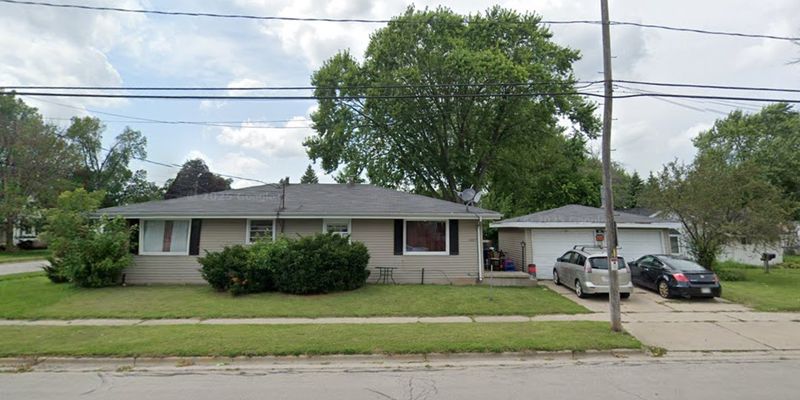 Green Bay Townhome: 1207 N Irwin Ave