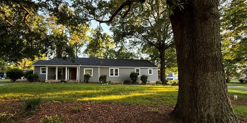 Charlotte Apartment: 5324 Carden Dr