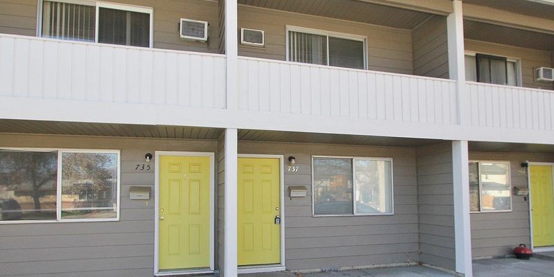 Boise House: 737 N 28th St