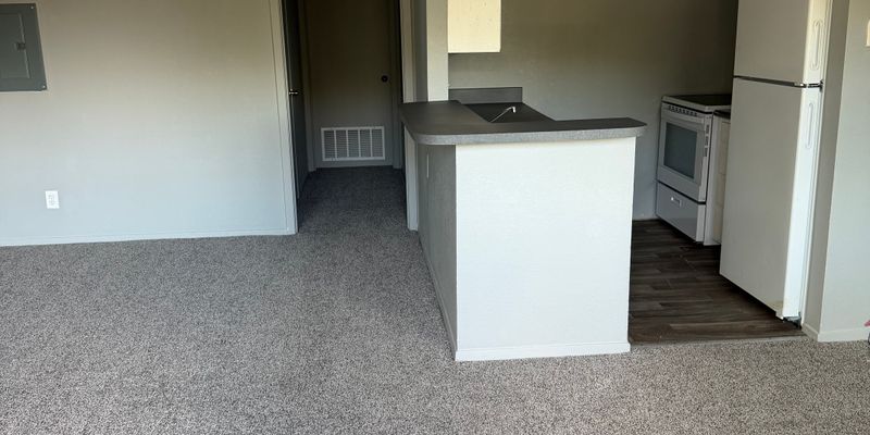 Longview Apartment: 1200 Fourth St