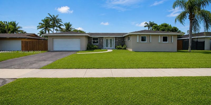 Miami House: 15445 SW 99th Ave