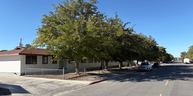 Lovelock Apartment: 635 Franklin Ave