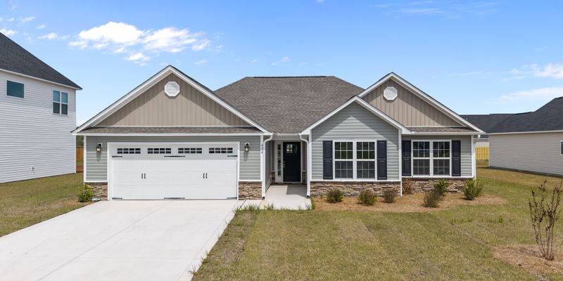 Jacksonville House: 424 Montgomery Dr