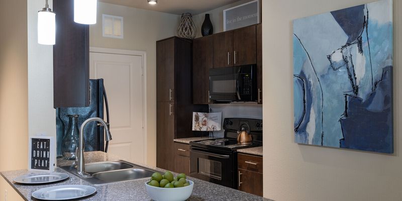 Houston Apartment: 2600 Ella Blvd