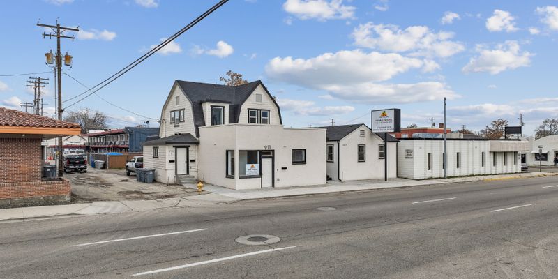 Nampa House: 913 2nd St