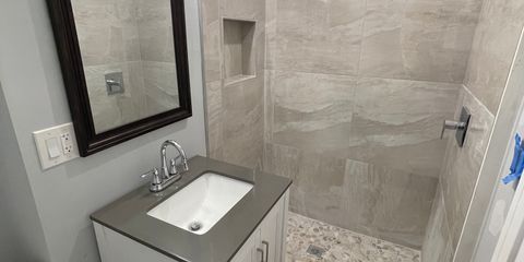 Bathroom 2.jpg