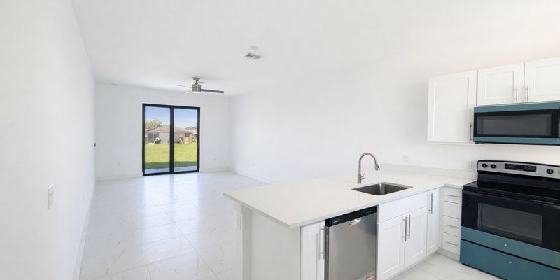 Lehigh Acres Apartment: 1127 Homer Ave S