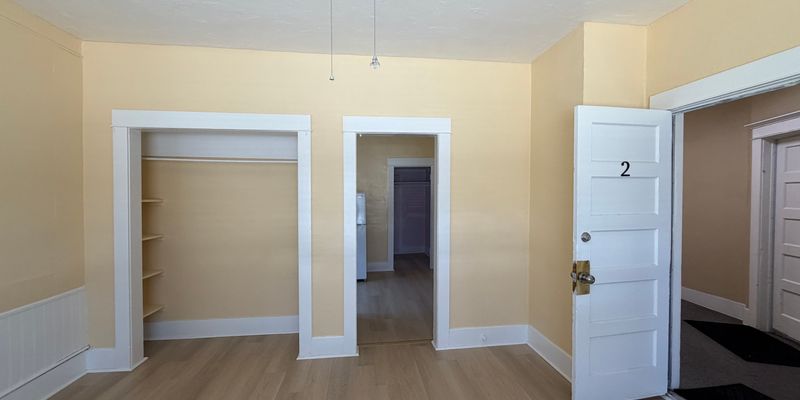 San Pedro (LA) Apartment: 1938 S Grand Ave