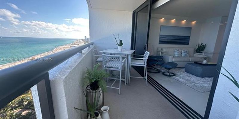 Miami Condo: 2555 Collins Ave