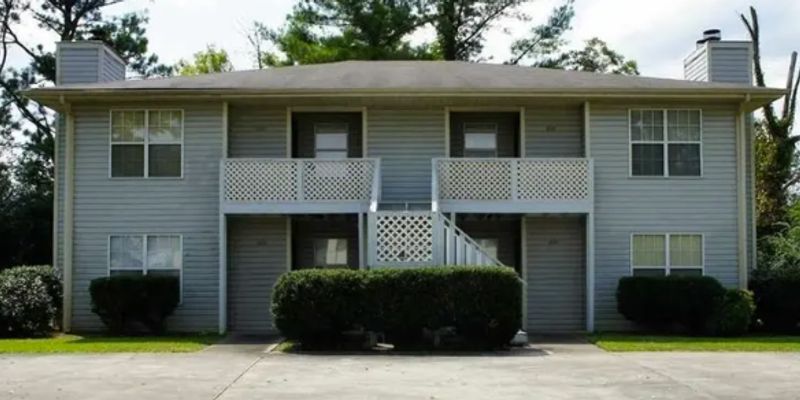 Anniston House: Willow Pointe