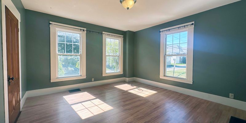 Waterville Apartment: 13 Center St