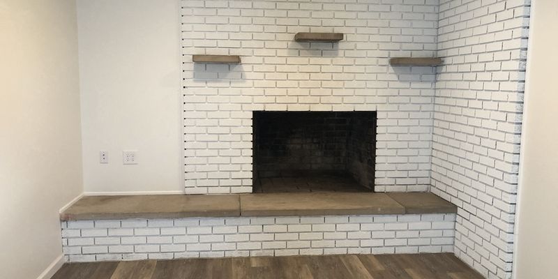 Milton Apartment: 1020 Church St