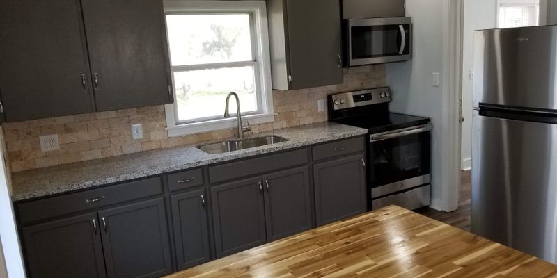 El Dorado House: 328 Residence Street