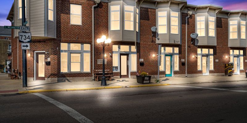 Jamestown Apartment: 1 N Limestone St