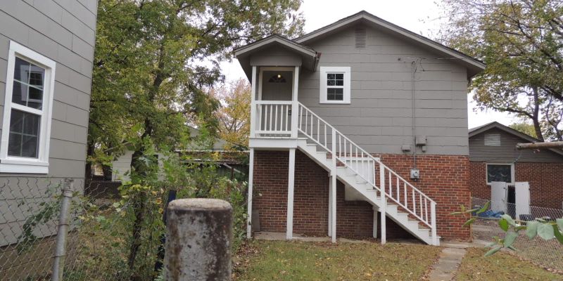 Sapulpa House: 1517 1/2 S. Main Street