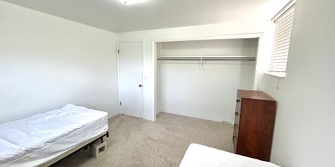 Pinnacle Unit C 7 Bed1.1.JPG