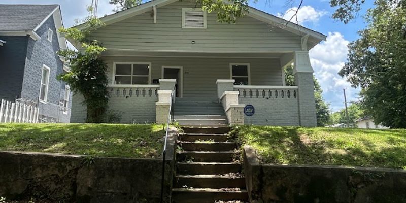 Birmingham House: 2511 20th Place Ensley