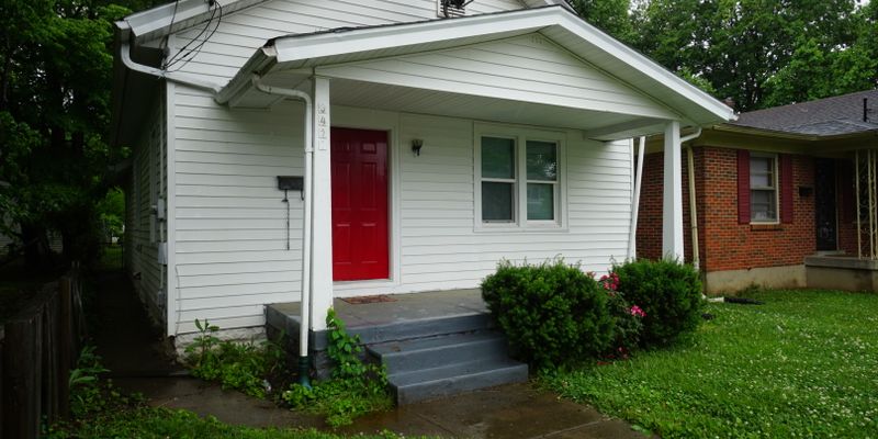 Louisville House: 3421 Dearcy Ave