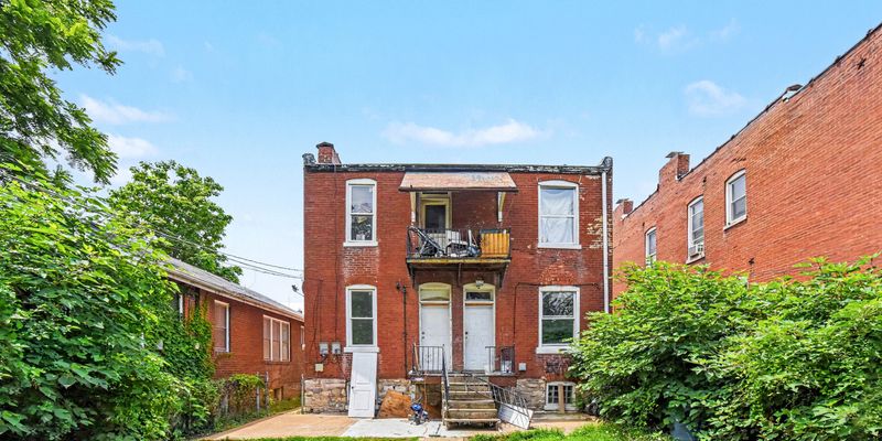 St. Louis Apartment: 3630 Hydraulic Ave