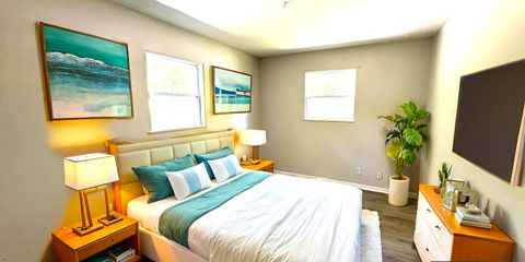 IMG_6501 - Bedroom - Modern - 6.jpg