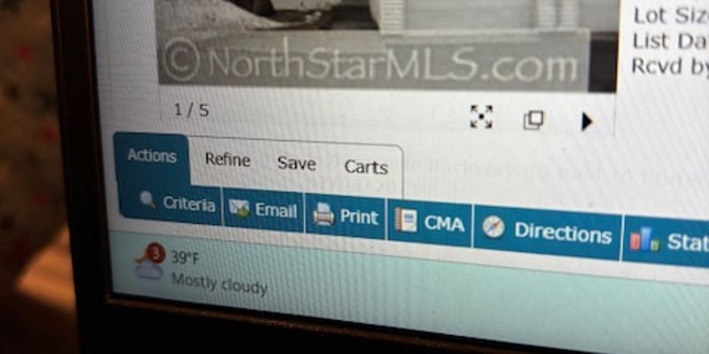 Burnsville Townhome: 607 W Burnsville Pkwy