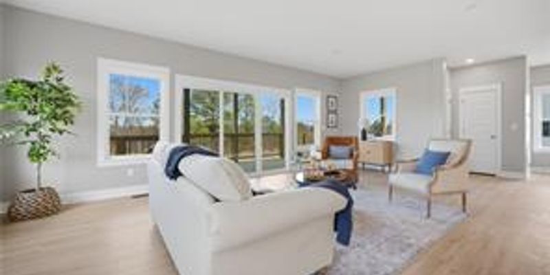 Poquoson House: 58 N Lawson Rd