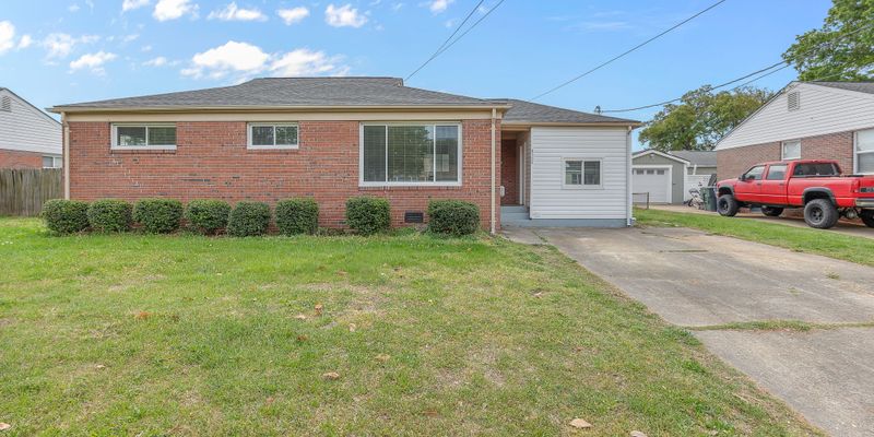 Norfolk House: 8308 Nathan Ave