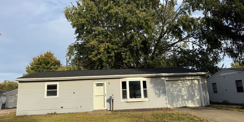 Decatur House: 58 Oriole Dr