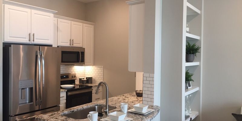 Houston Apartment: 3501 Milam St