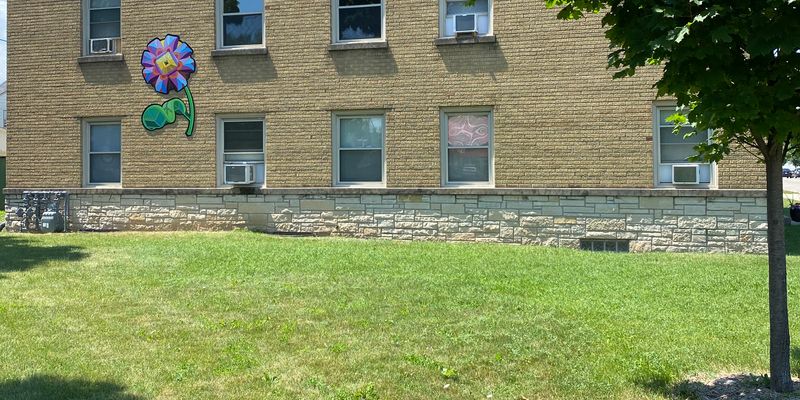 Milwaukee Apartment: 6055 West Appleton Avenue