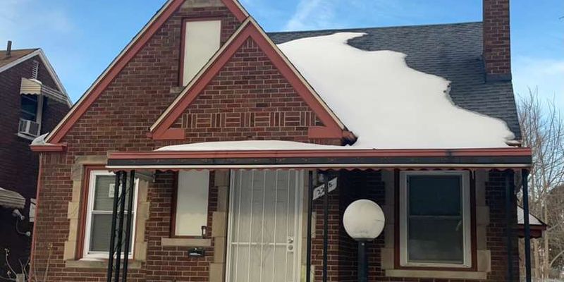 Detroit House: 2228 Annabelle St