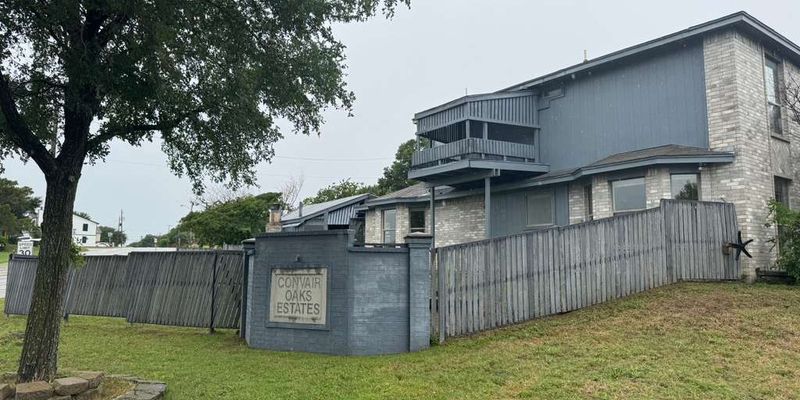 White Settlement House: 801 McCully St