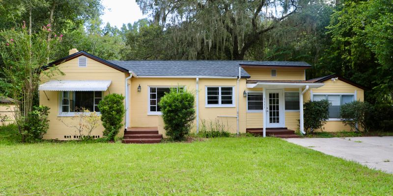 Gainesville House: 1117 NW 44th Ave