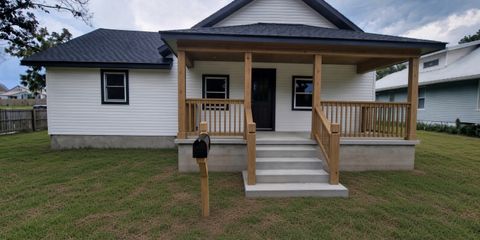 grok_image_1787671553653.jpg