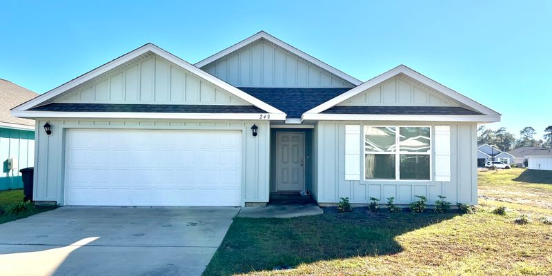 Foley House: 240 Burnston Wy