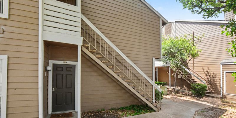 Irving Apartment: 3603 W Northgate Dr