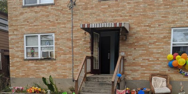 Cincinnati Apartment: 1011 Winfield Avenue