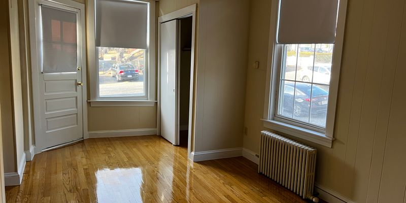 Nahant Apartment: 295 Nahant Rd