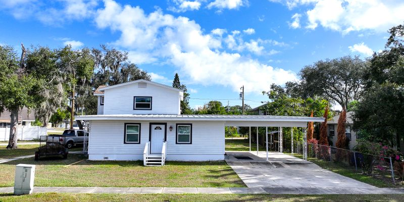 Sebring House: 402 S Franklin St