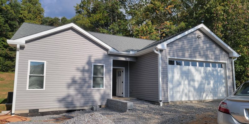 Fairview House: 117 PAISLEE PARK CT