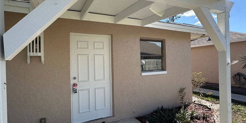 Bonita Springs House: 27600 South View Dr #155