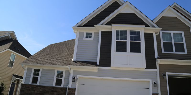 Durham House: 123 Acorn Hollow Pl